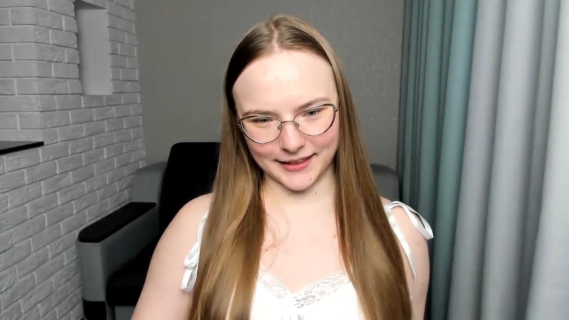 Gallery image thumbnail from Shy_Melany's myfreecams stream on, 01/28/2025, 14:34 image 8 of 20