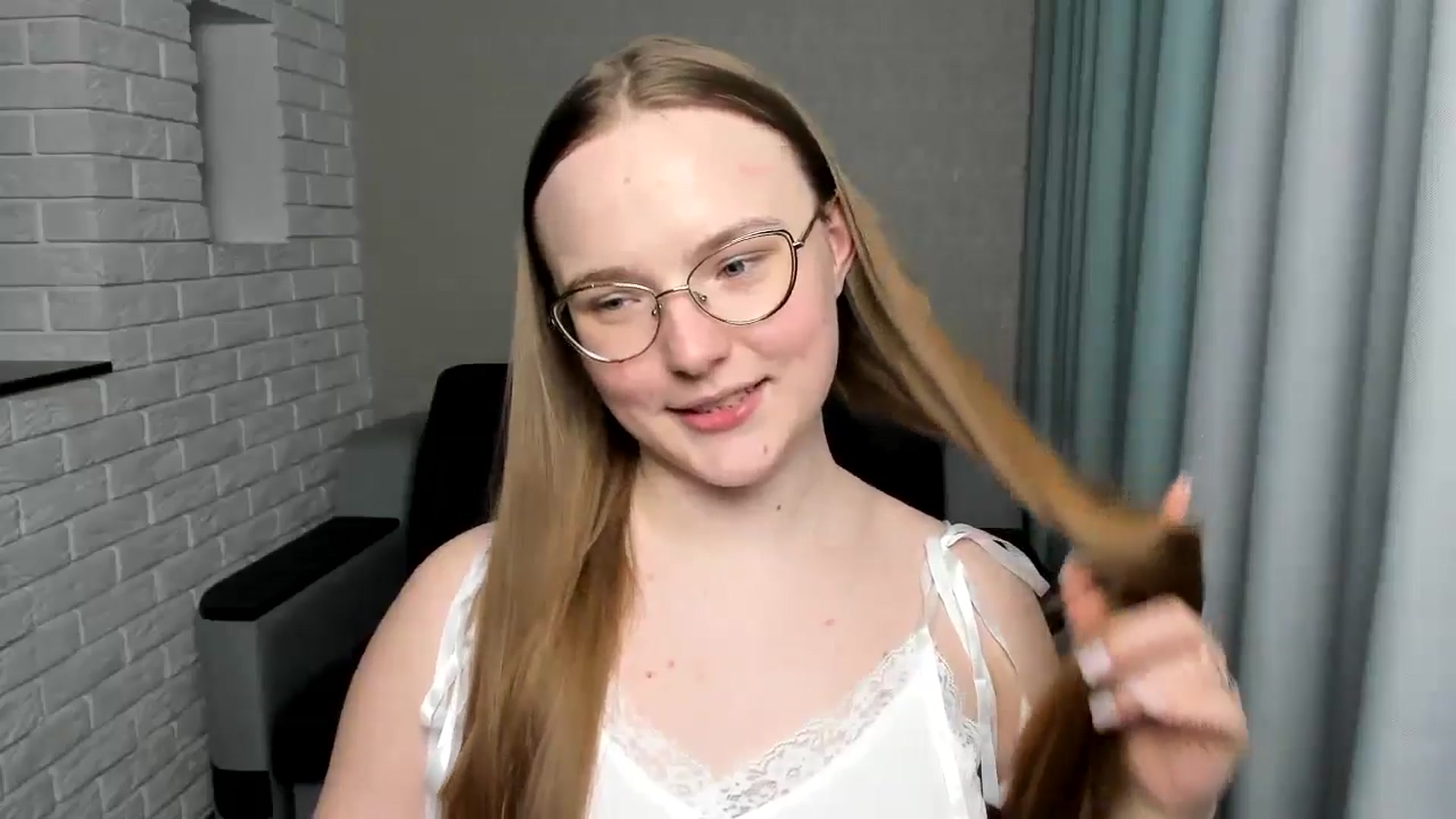 Gallery image thumbnail from Shy_Melany's myfreecams stream on, 01/28/2025, 14:34 image 18 of 20