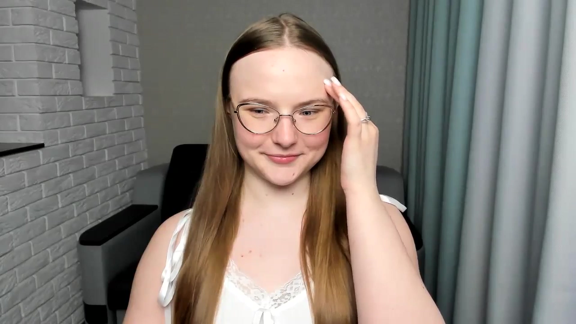 Gallery image thumbnail from Shy_Melany's myfreecams stream on, 01/28/2025, 14:34 image 17 of 20