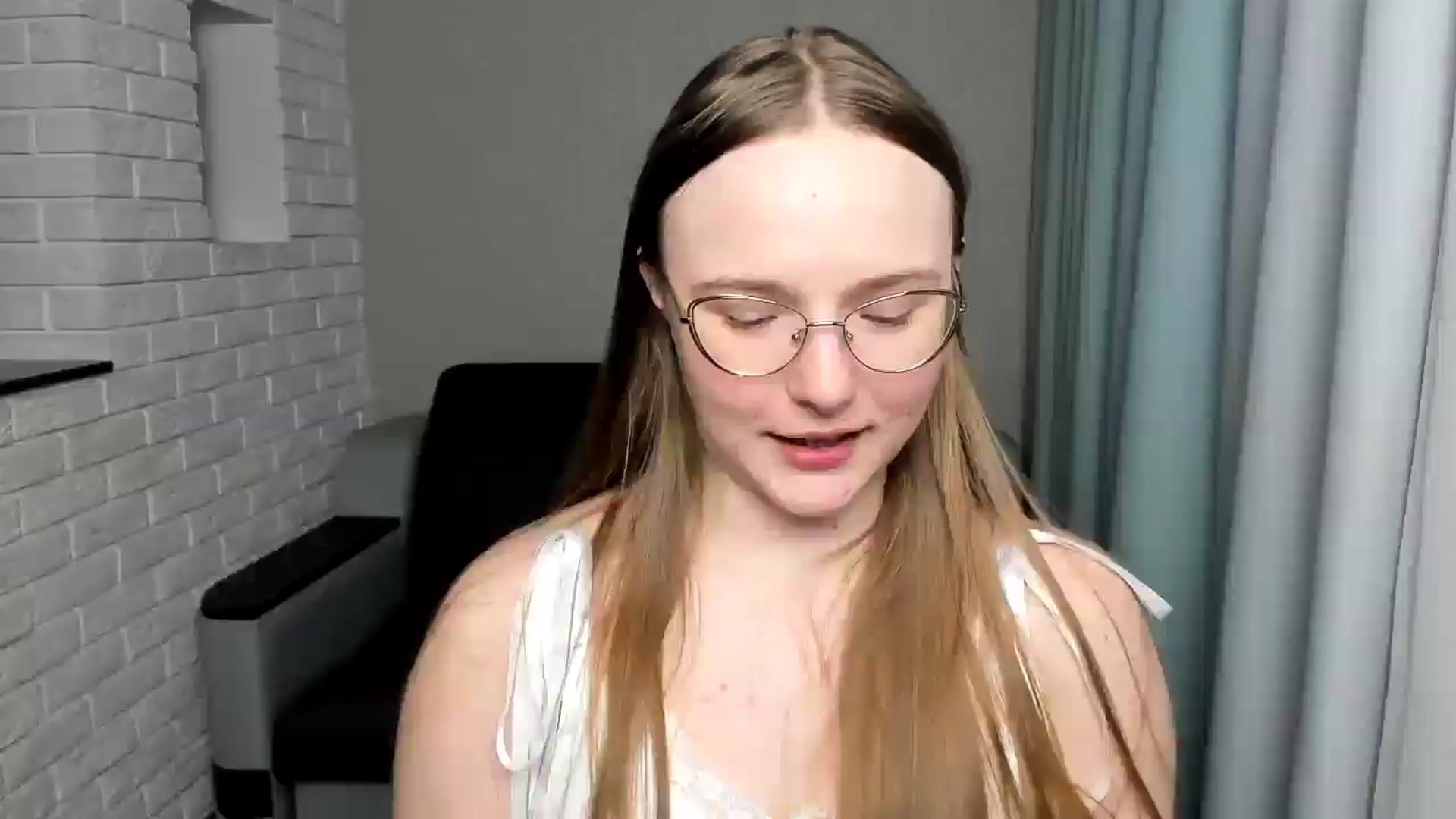 Gallery image thumbnail from Shy_Melany's myfreecams stream on, 01/28/2025, 22:50 image 5 of 20