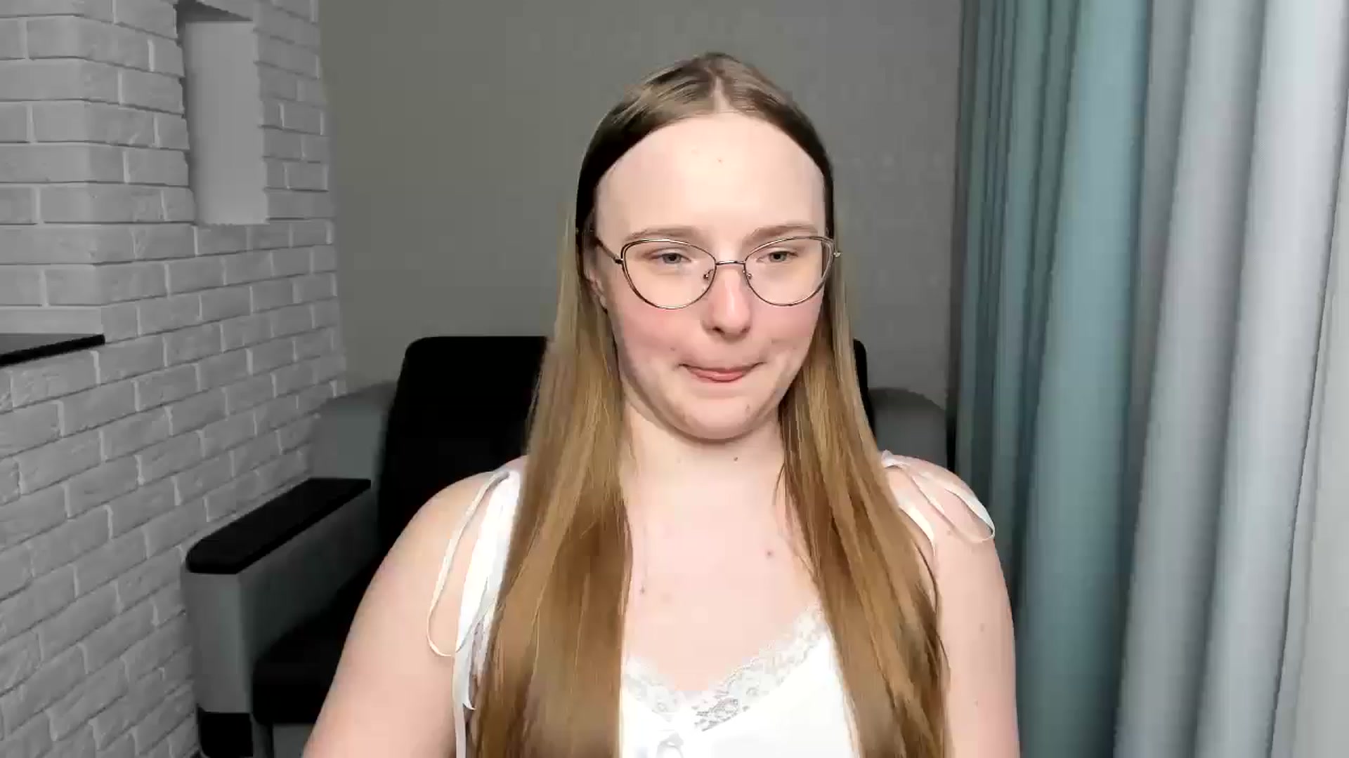 Gallery image thumbnail from Shy_Melany's myfreecams stream on, 01/28/2025, 22:50 image 8 of 20