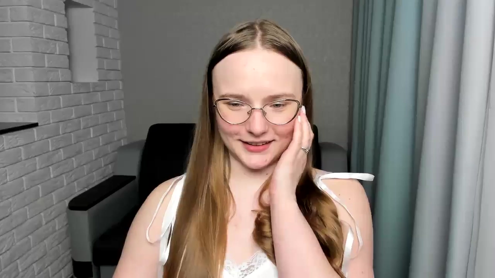 Gallery image thumbnail from Shy_Melany's myfreecams stream on, 01/28/2025, 22:50 image 2 of 20