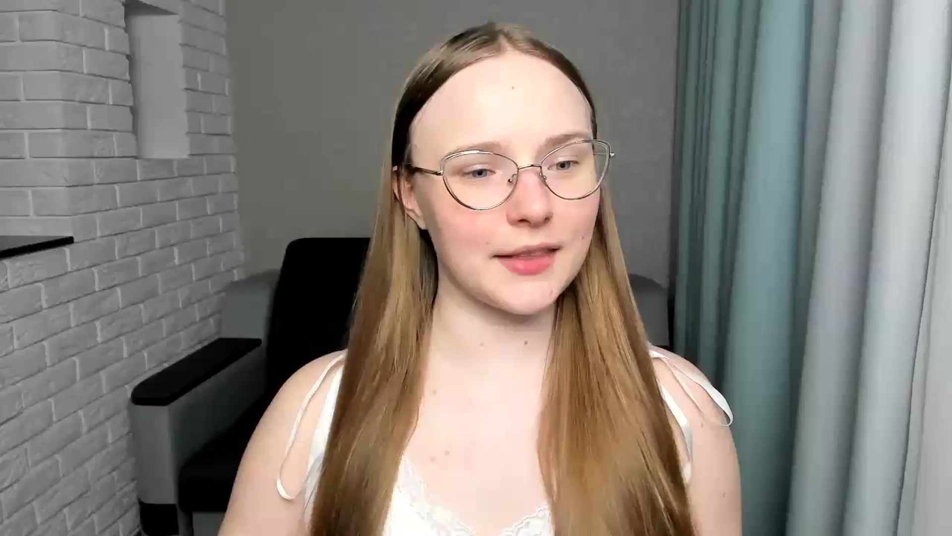Gallery image thumbnail from Shy_Melany's myfreecams stream on, 01/28/2025, 22:50 image 7 of 20
