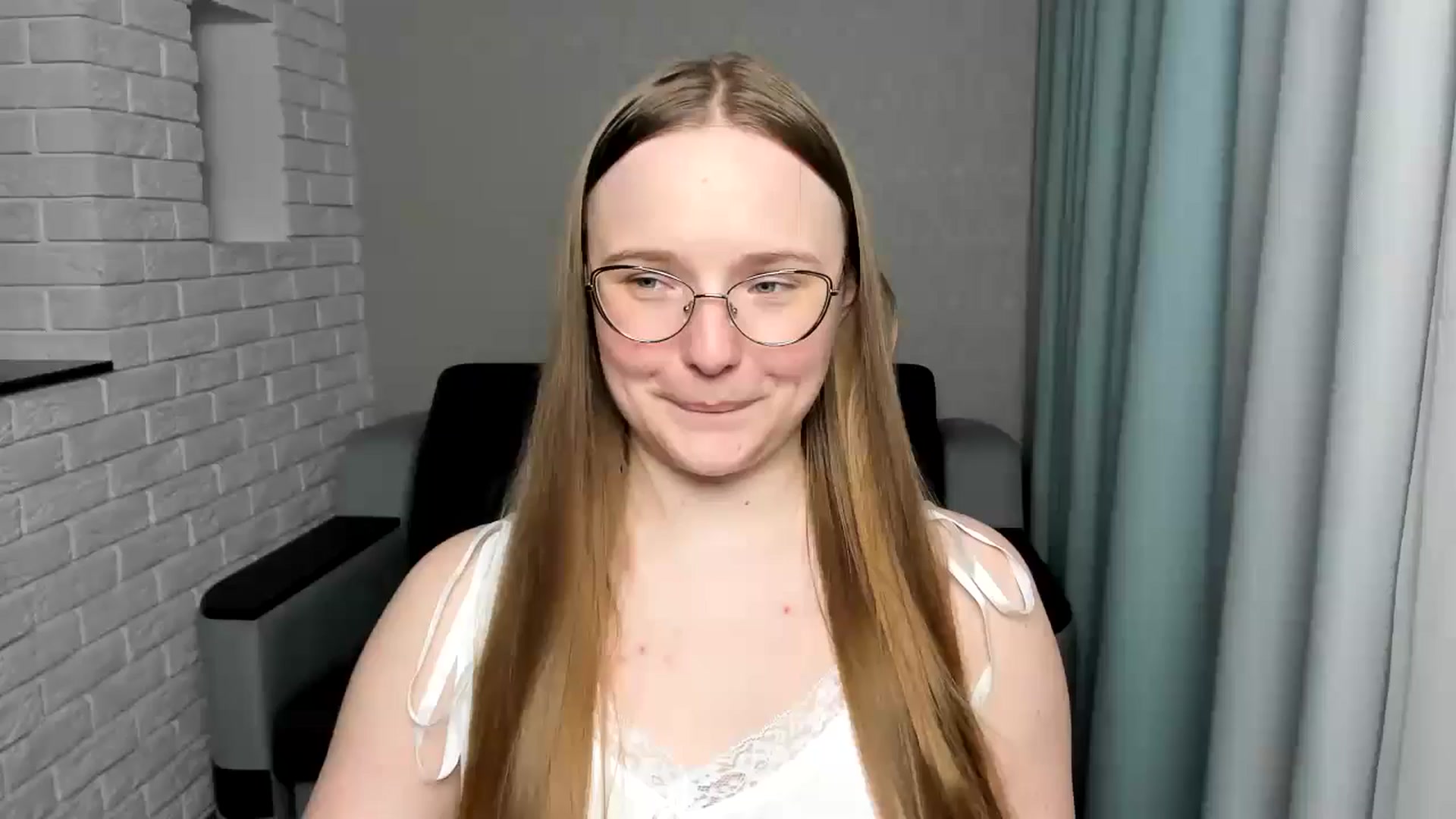 Gallery image thumbnail from Shy_Melany's myfreecams stream on, 01/28/2025, 22:50 image 15 of 20
