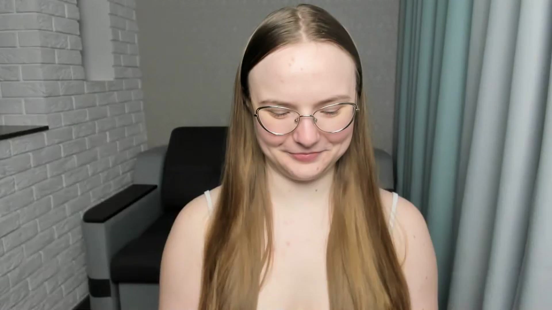 Gallery image thumbnail from Shy_Melany's myfreecams stream on, 01/29/2025, 19:17 image 8 of 20
