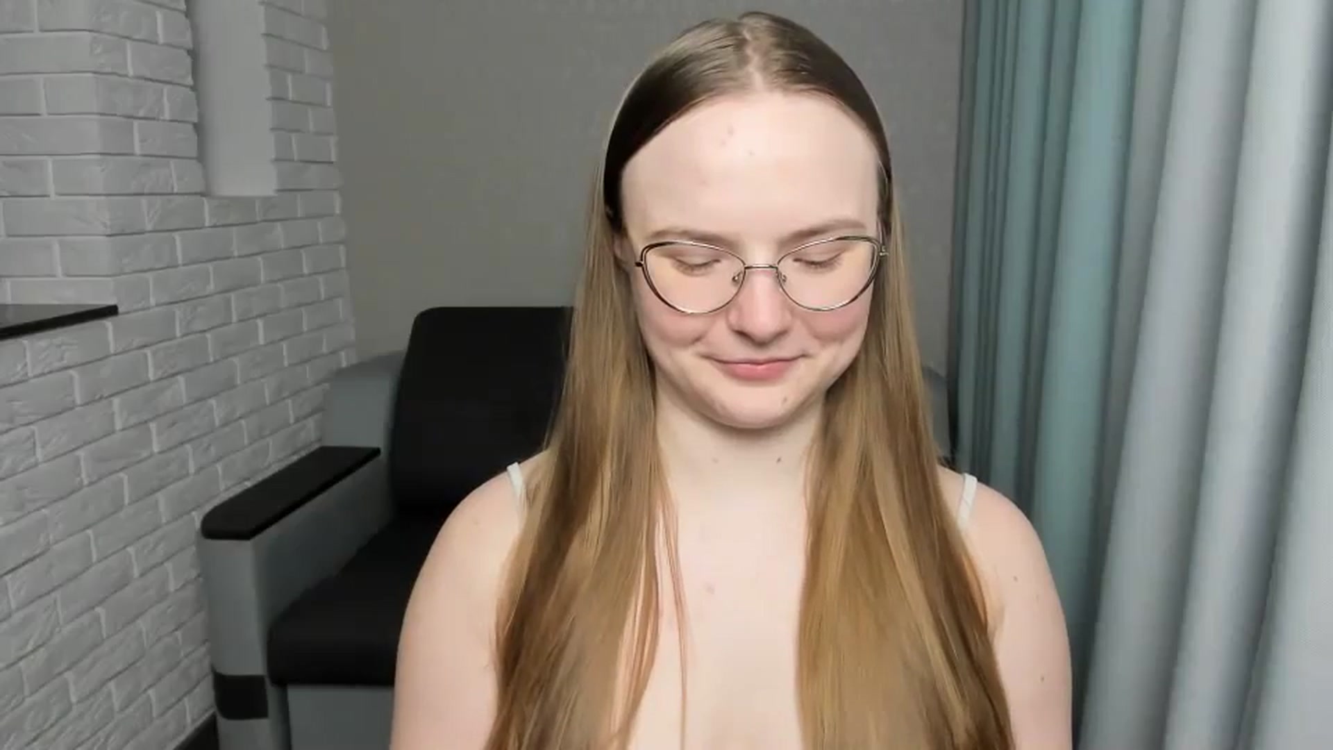 Gallery image thumbnail from Shy_Melany's myfreecams stream on, 01/29/2025, 19:17 image 13 of 20