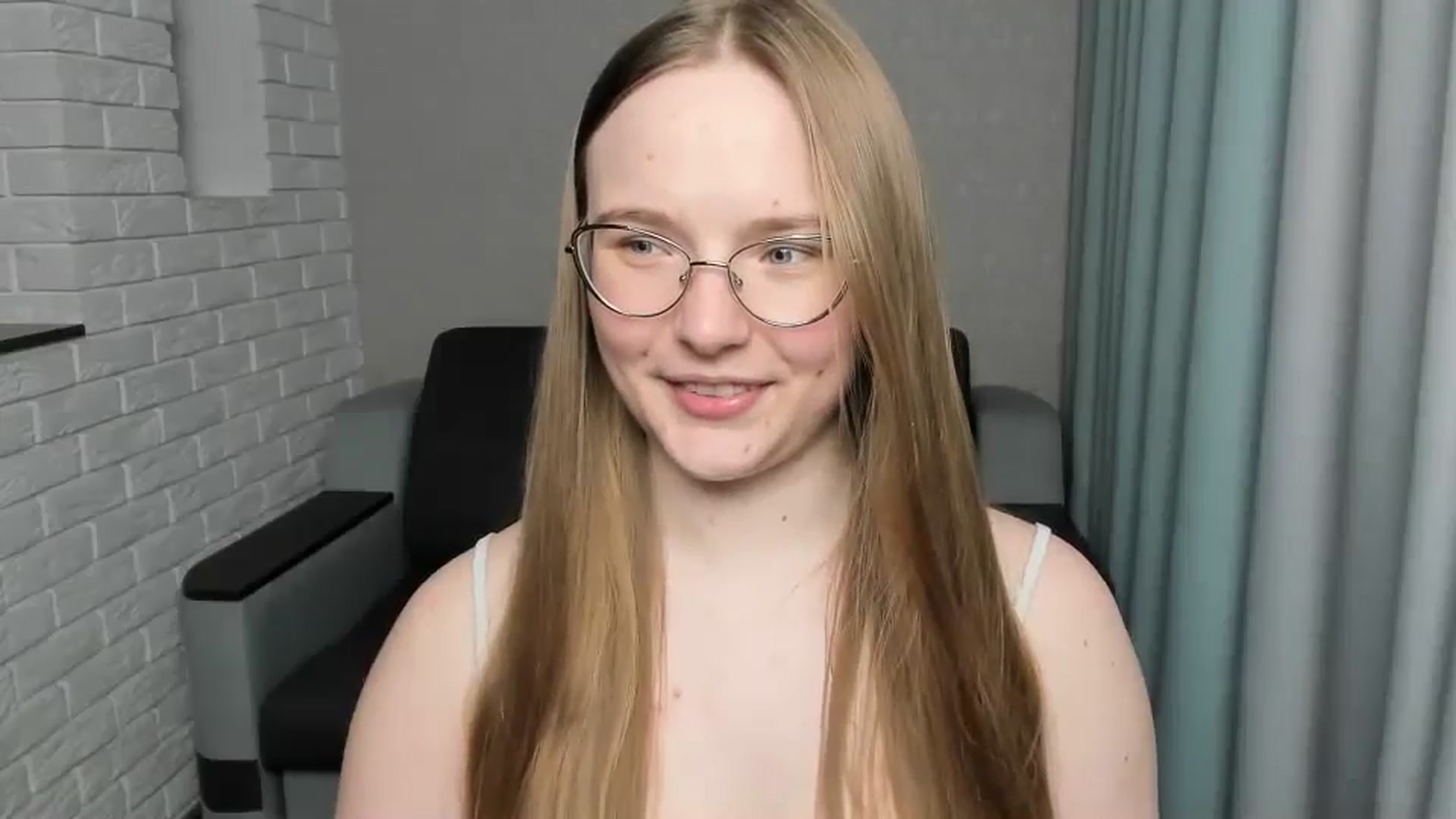 Gallery image thumbnail from Shy_Melany's myfreecams stream on, 01/31/2025, 20:59 image 11 of 20