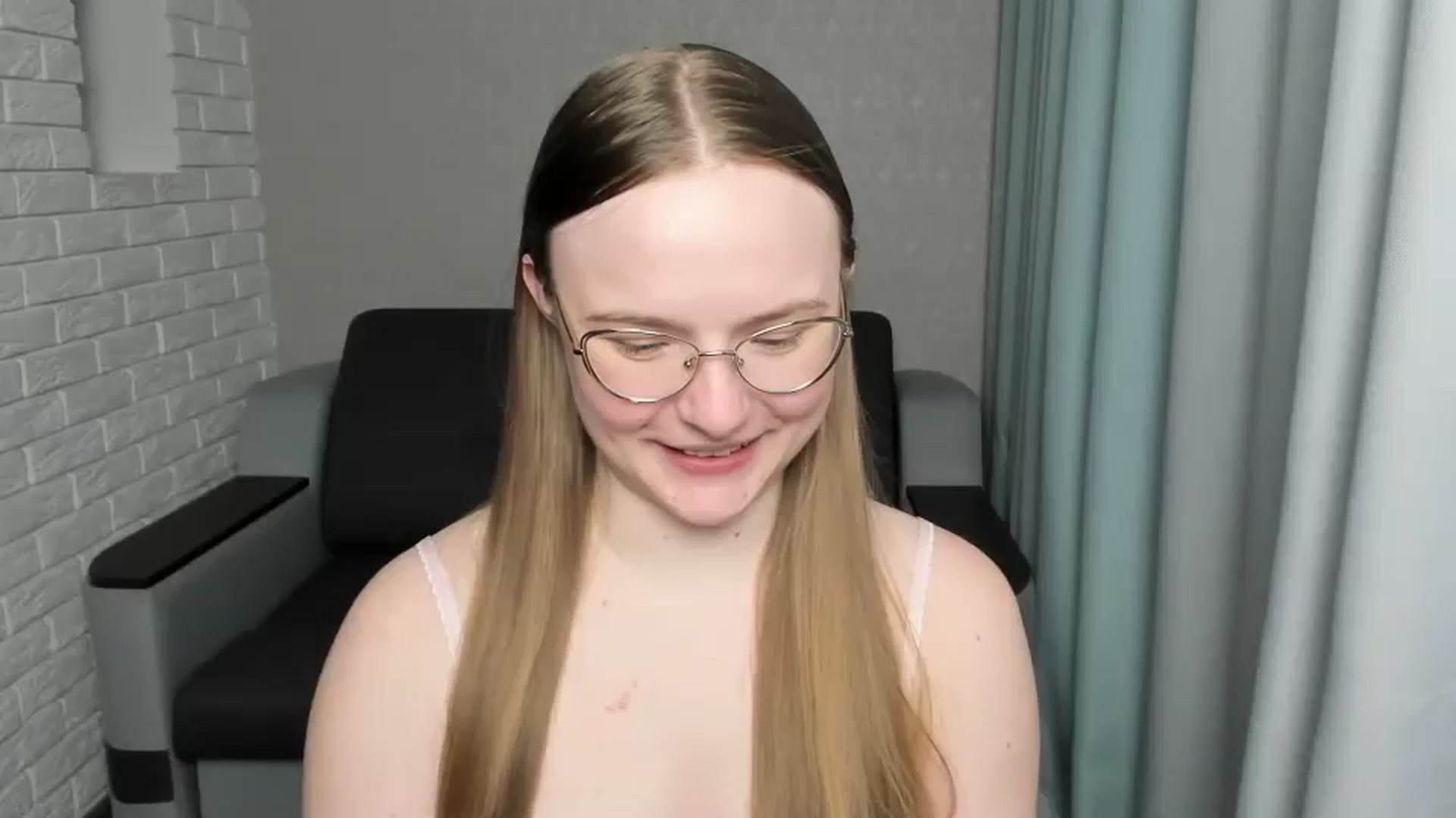 Gallery image thumbnail from Shy_Melany's myfreecams stream on, 02/14/2025, 24:14 image 1 of 20