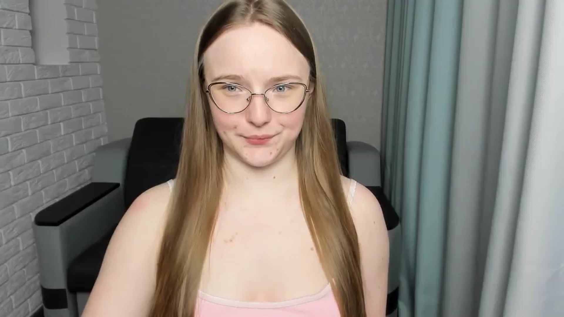 Gallery image thumbnail from Shy_Melany's myfreecams stream on, 02/14/2025, 22:25 image 12 of 20
