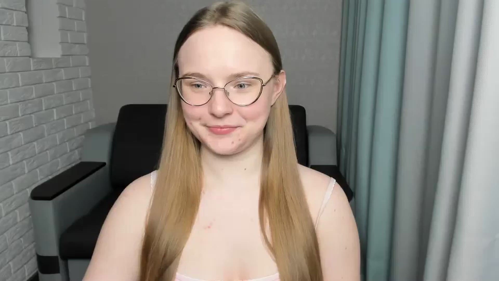 Gallery image thumbnail from Shy_Melany's myfreecams stream on, 02/15/2025, 24:19 image 9 of 20