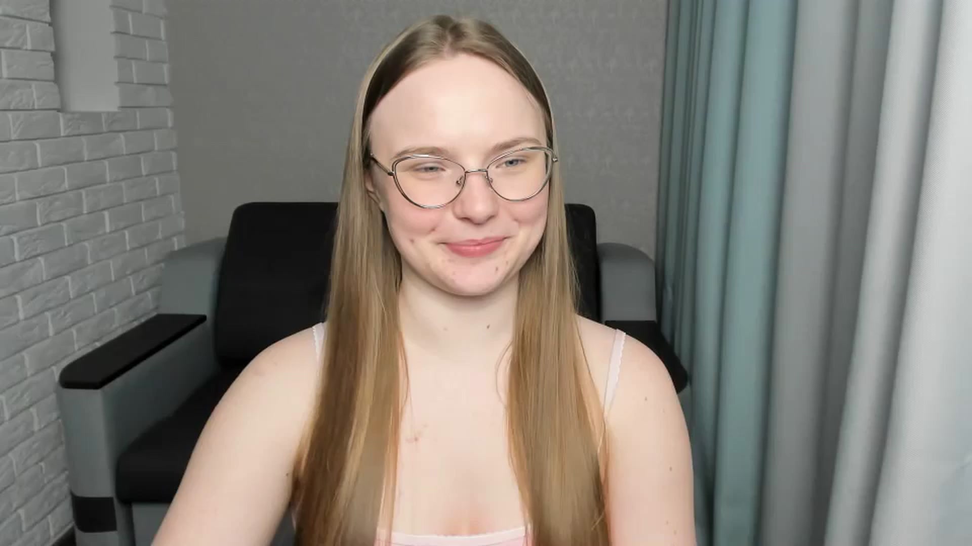 Gallery image thumbnail from Shy_Melany's myfreecams stream on, 02/15/2025, 24:19 image 1 of 20