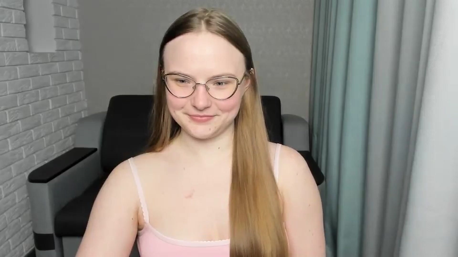 Gallery image thumbnail from Shy_Melany's myfreecams stream on, 02/15/2025, 19:57 image 9 of 20