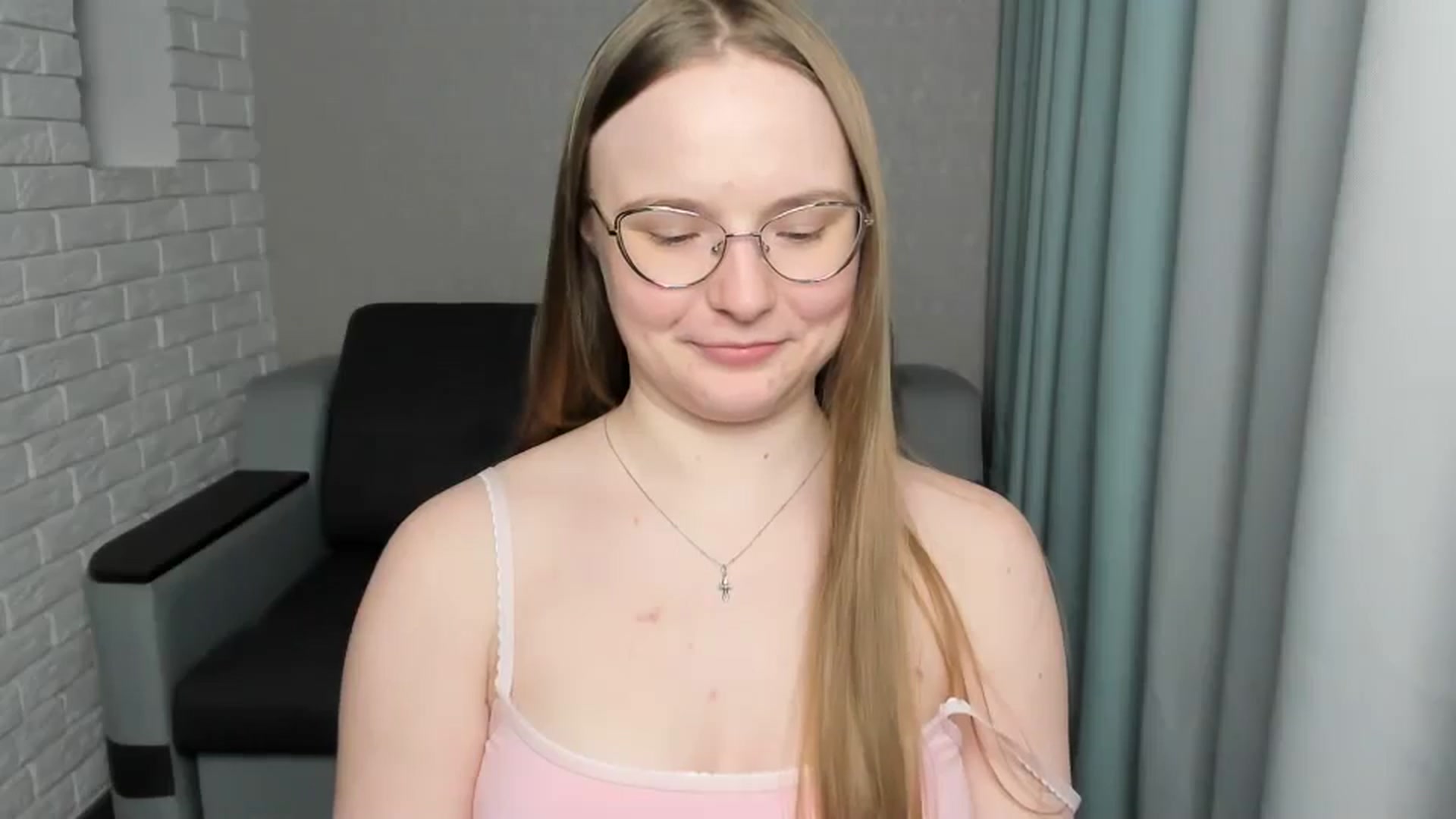 Gallery image thumbnail from Shy_Melany's myfreecams stream on, 02/19/2025, 23:34 image 19 of 20