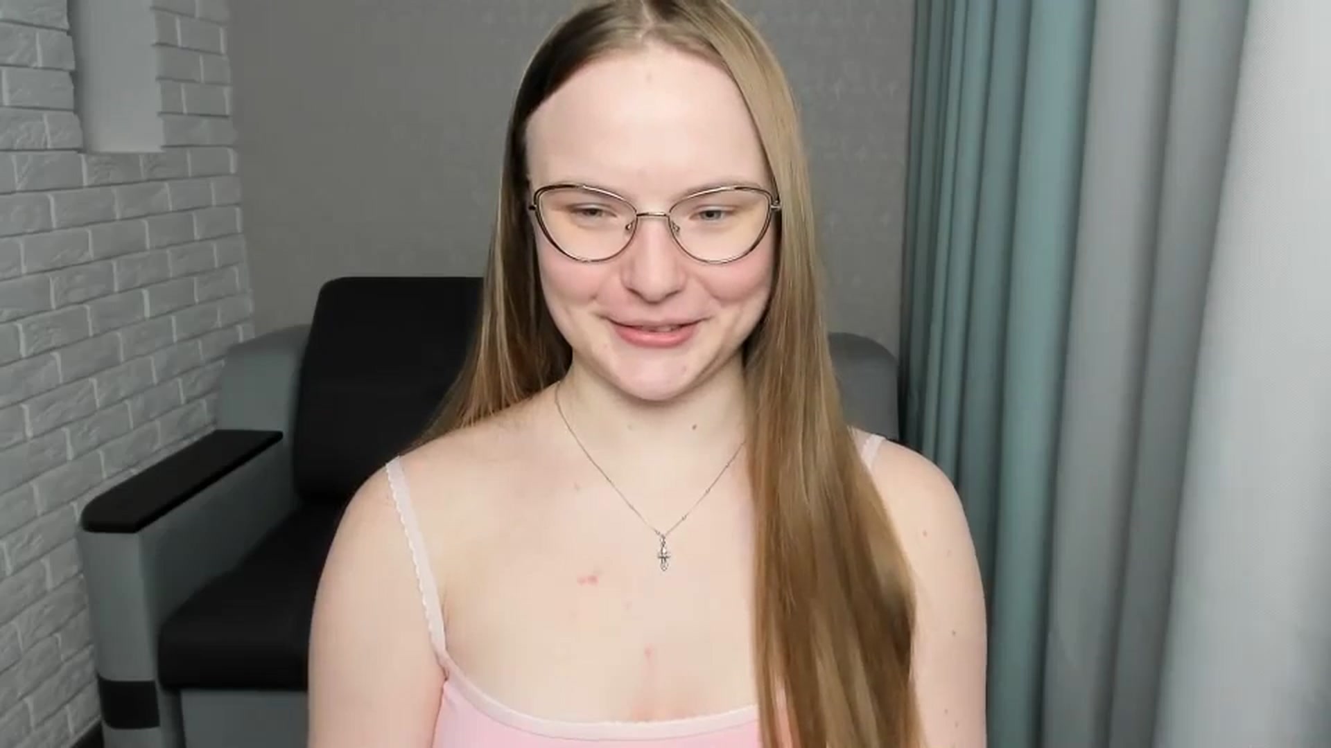 Gallery image thumbnail from Shy_Melany's myfreecams stream on, 02/19/2025, 23:34 image 8 of 20