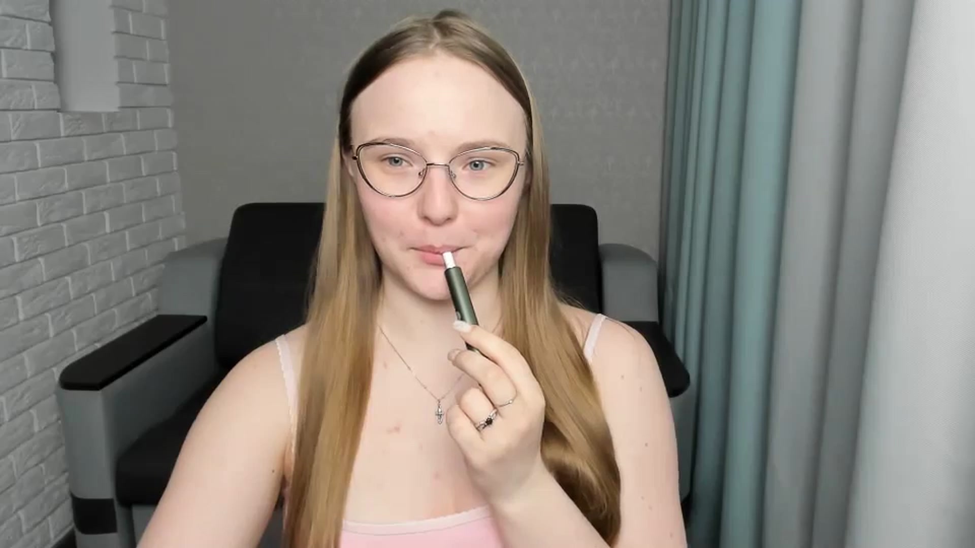 Gallery image thumbnail from Shy_Melany's myfreecams stream on, 02/19/2025, 23:34 image 14 of 20