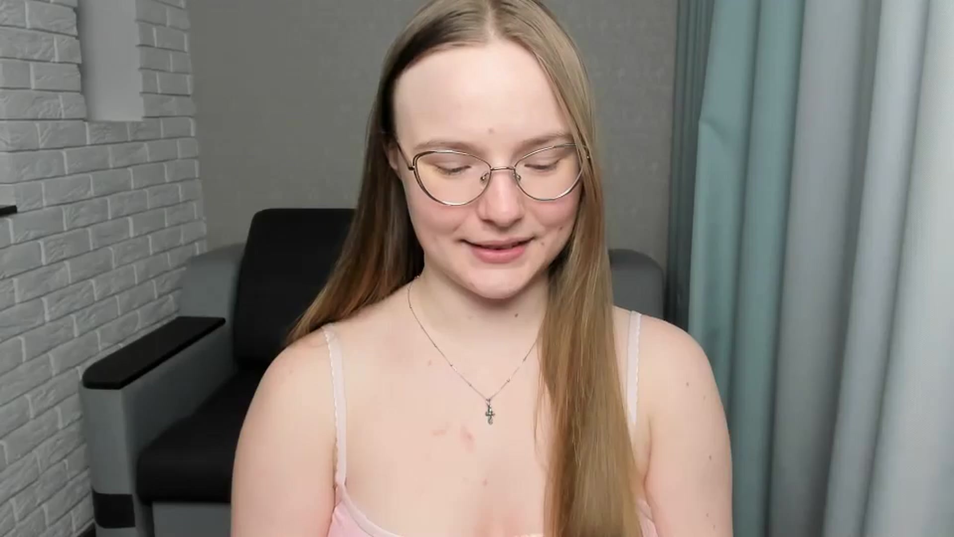 Gallery image thumbnail from Shy_Melany's myfreecams stream on, 02/24/2025, 21:51 image 15 of 20