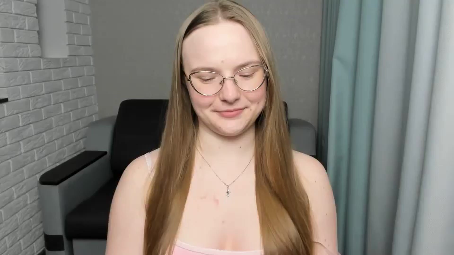 Gallery image thumbnail from Shy_Melany's myfreecams stream on, 02/24/2025, 21:51 image 7 of 20