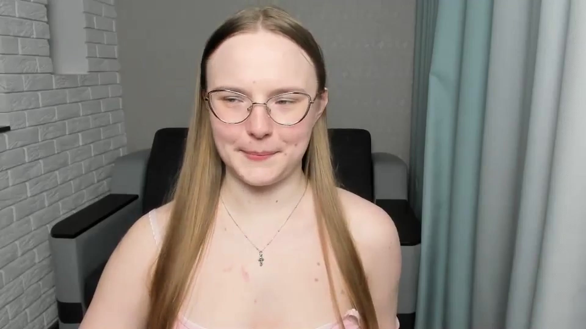 Gallery image thumbnail from Shy_Melany's myfreecams stream on, 02/24/2025, 22:35 image 17 of 20
