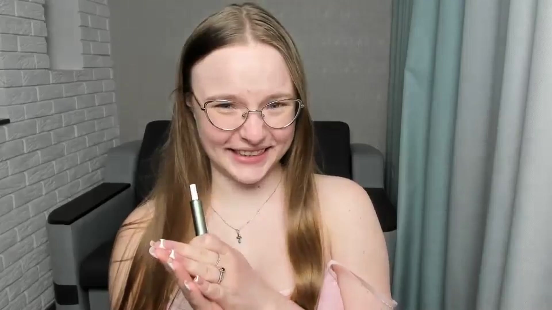 Gallery image thumbnail from Shy_Melany's myfreecams stream on, 02/24/2025, 22:35 image 10 of 20