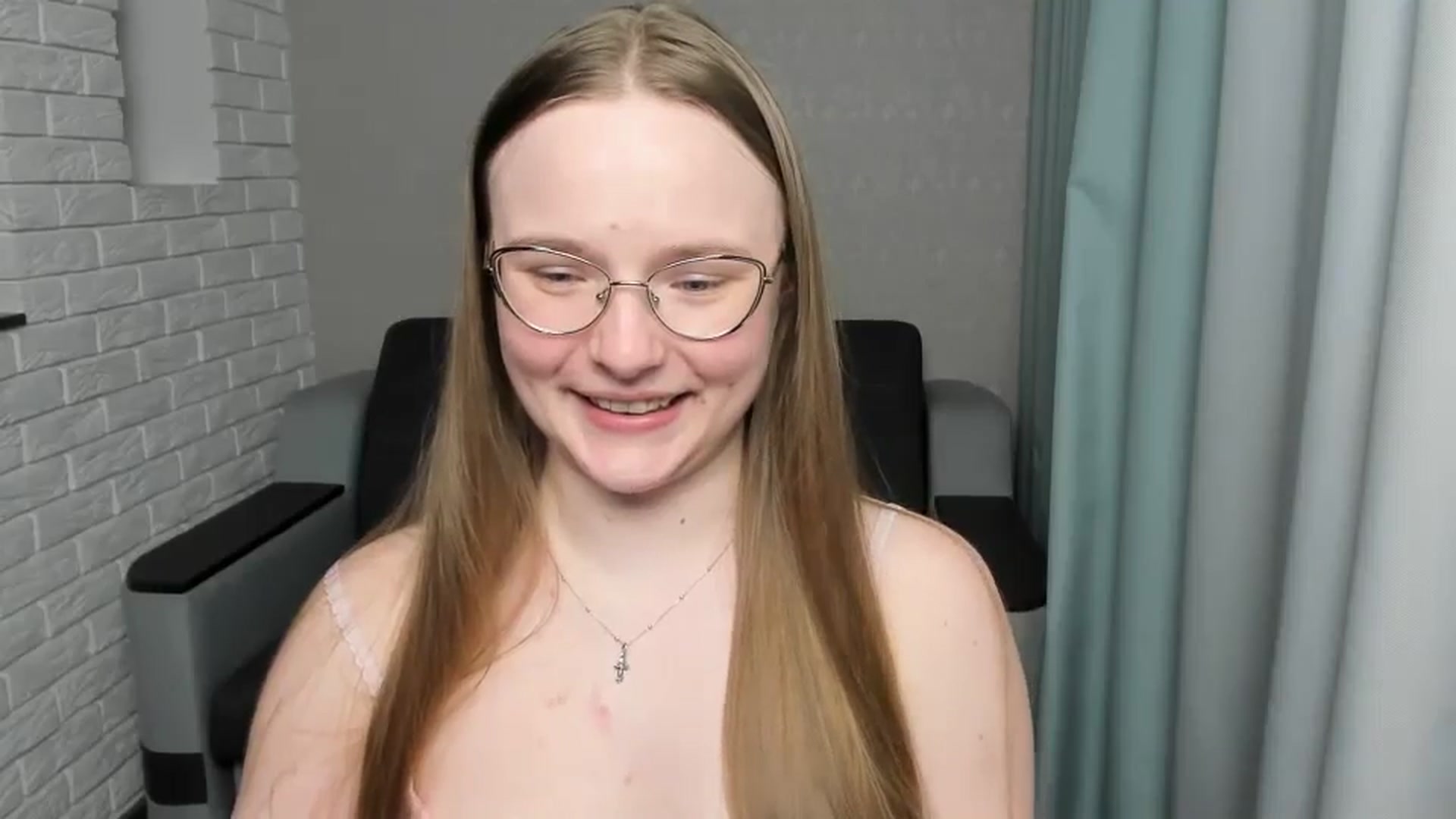 Gallery image thumbnail from Shy_Melany's myfreecams stream on, 02/24/2025, 22:35 image 5 of 20