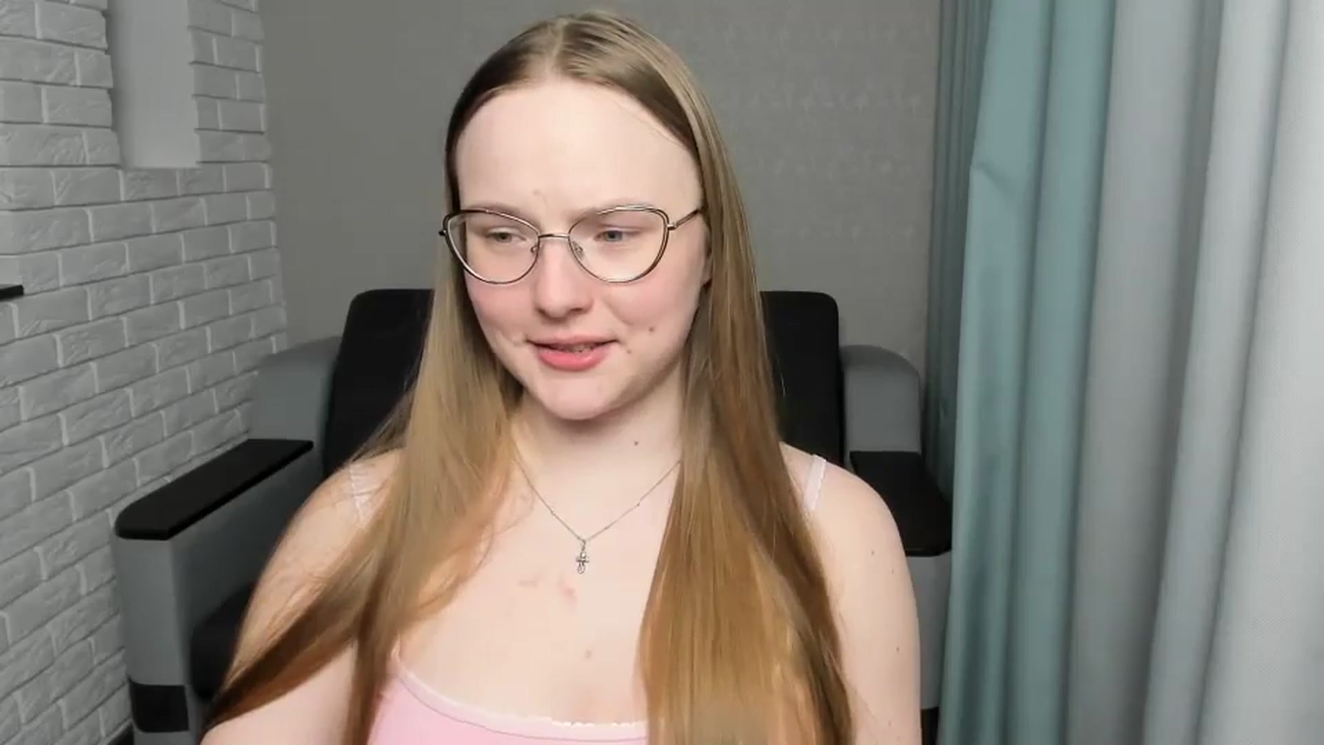 Gallery image thumbnail from Shy_Melany's myfreecams stream on, 02/24/2025, 22:35 image 4 of 20