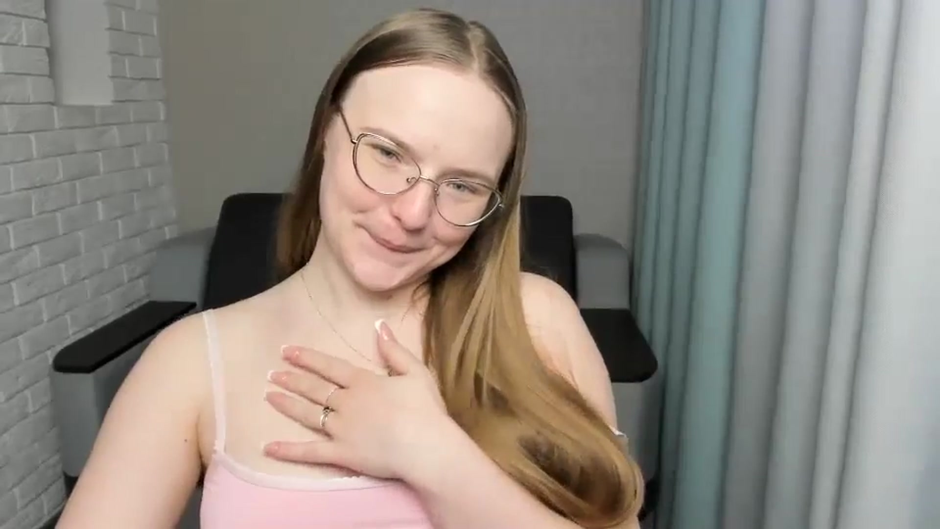 Gallery image thumbnail from Shy_Melany's myfreecams stream on, 02/25/2025, 22:48 image 18 of 20