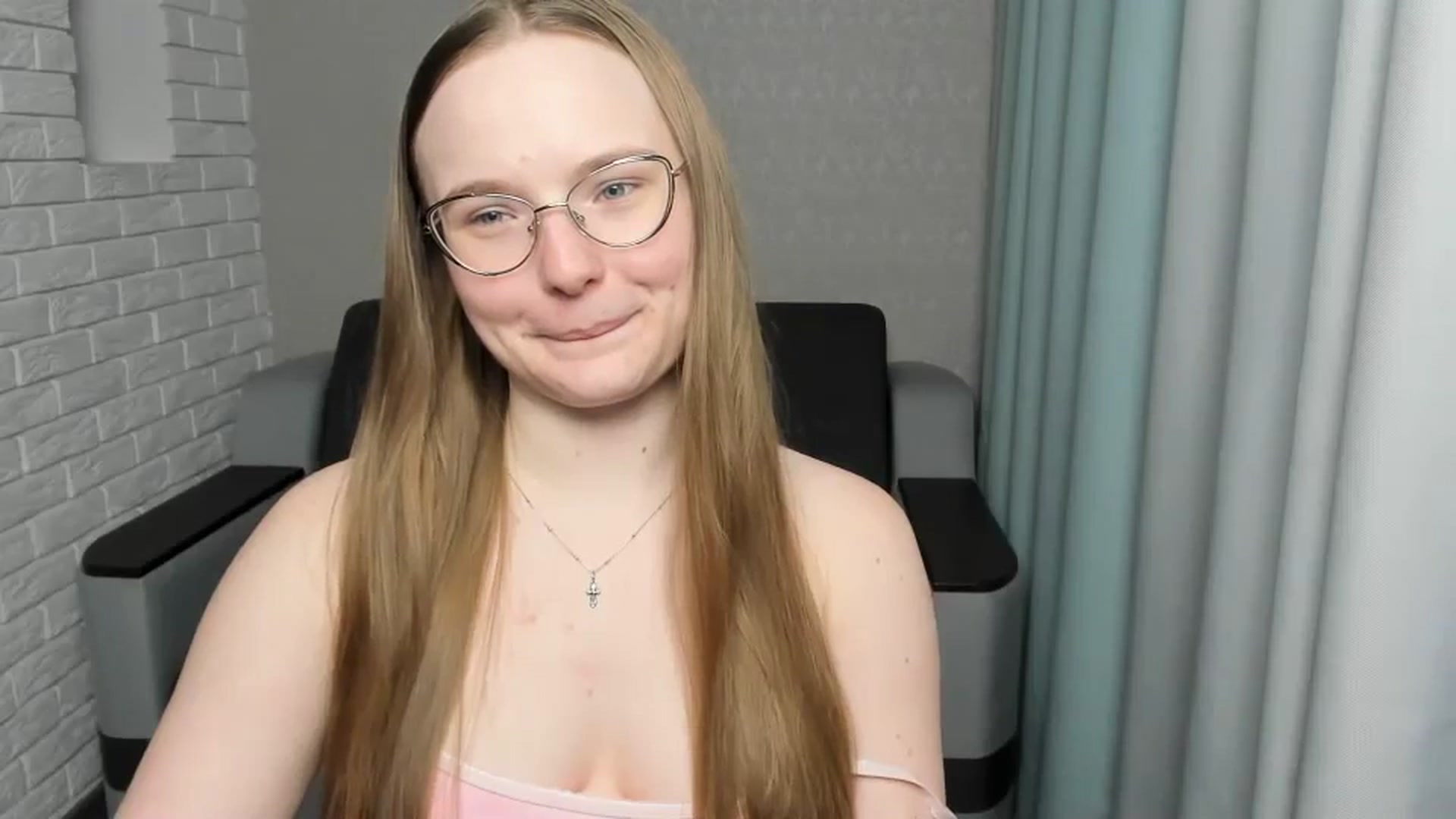Gallery image thumbnail from Shy_Melany's myfreecams stream on, 02/25/2025, 22:48 image 12 of 20
