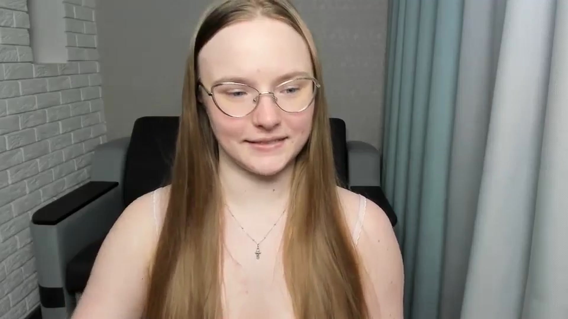 Gallery image thumbnail from Shy_Melany's myfreecams stream on, 02/26/2025, 24:56 image 12 of 20