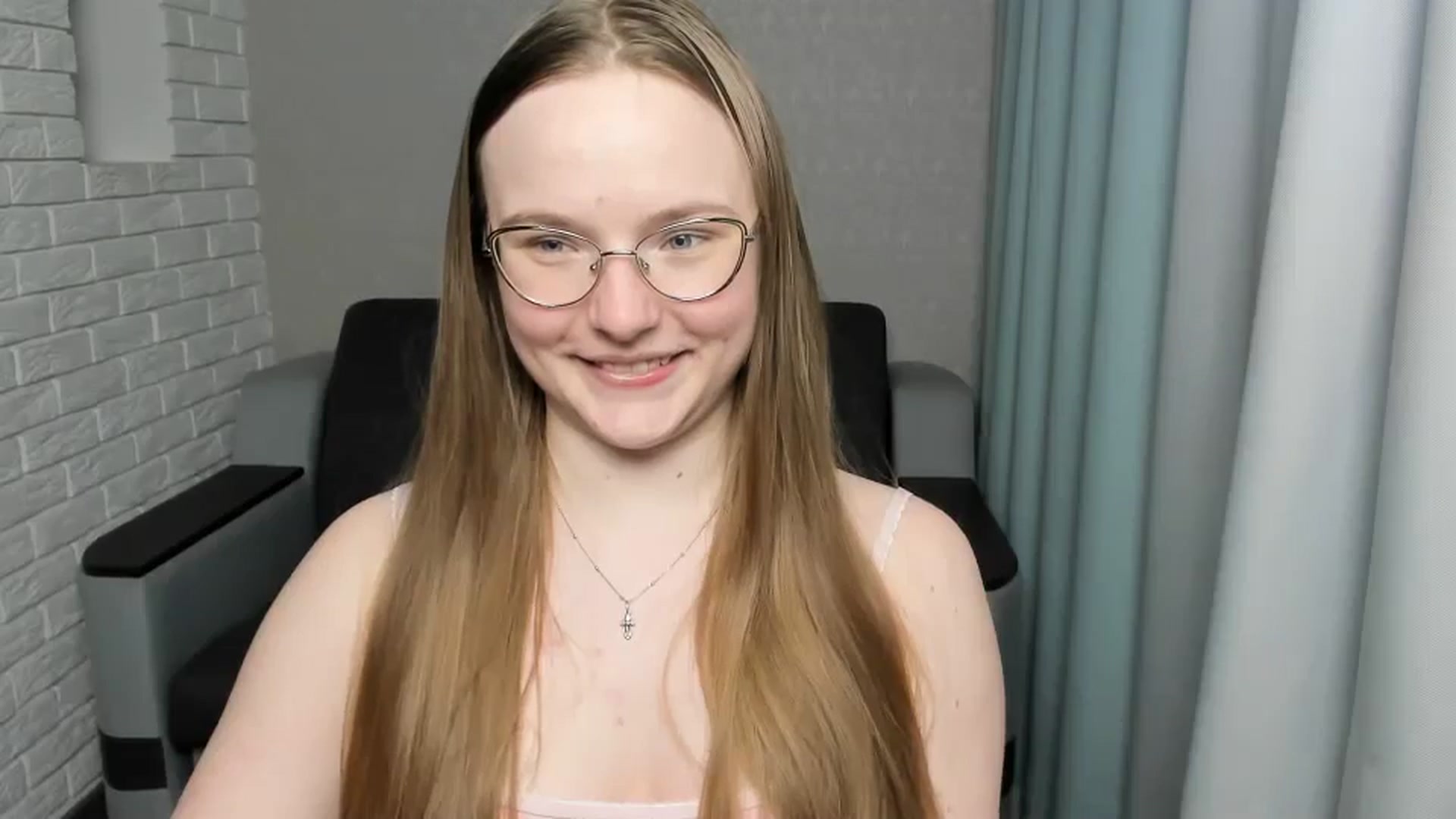 Gallery image thumbnail from Shy_Melany's myfreecams stream on, 02/26/2025, 24:56 image 10 of 20
