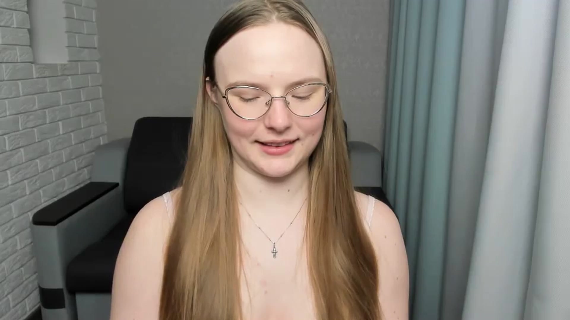 Gallery image thumbnail from Shy_Melany's myfreecams stream on, 02/26/2025, 24:56 image 16 of 20