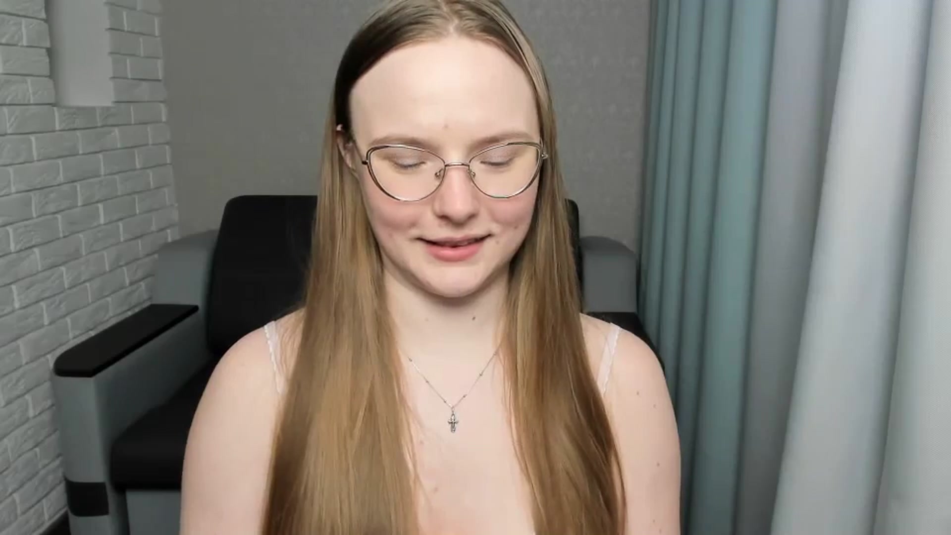 Gallery image thumbnail from Shy_Melany's myfreecams stream on, 02/26/2025, 24:56 image 18 of 20