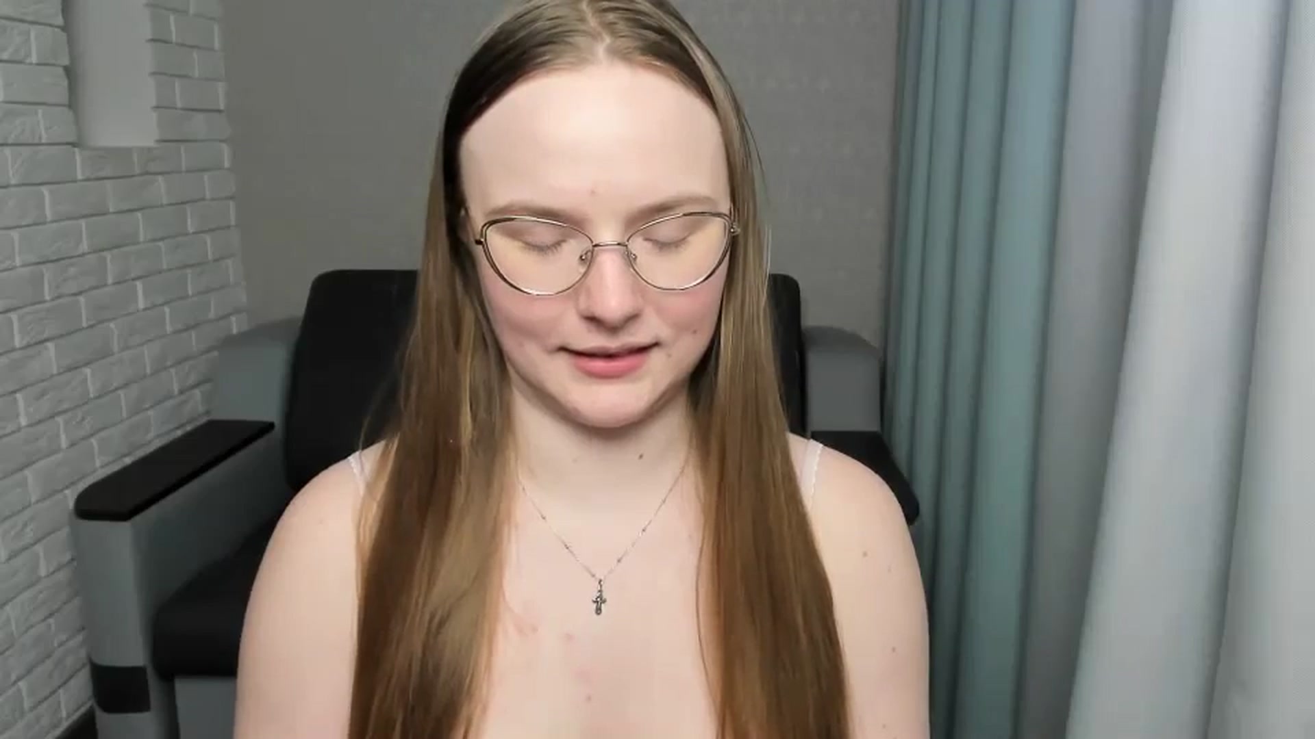 Gallery image thumbnail from Shy_Melany's myfreecams stream on, 02/26/2025, 24:56 image 7 of 20