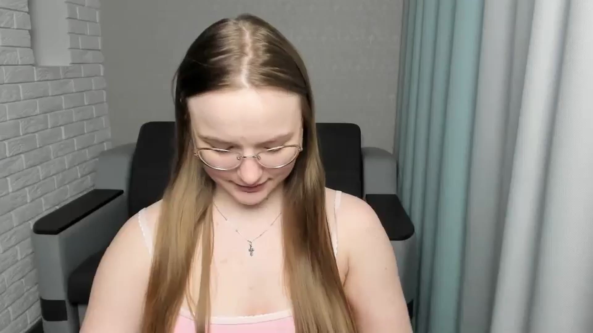 Gallery image thumbnail from Shy_Melany's myfreecams stream on, 02/28/2025, 17:50 image 15 of 20