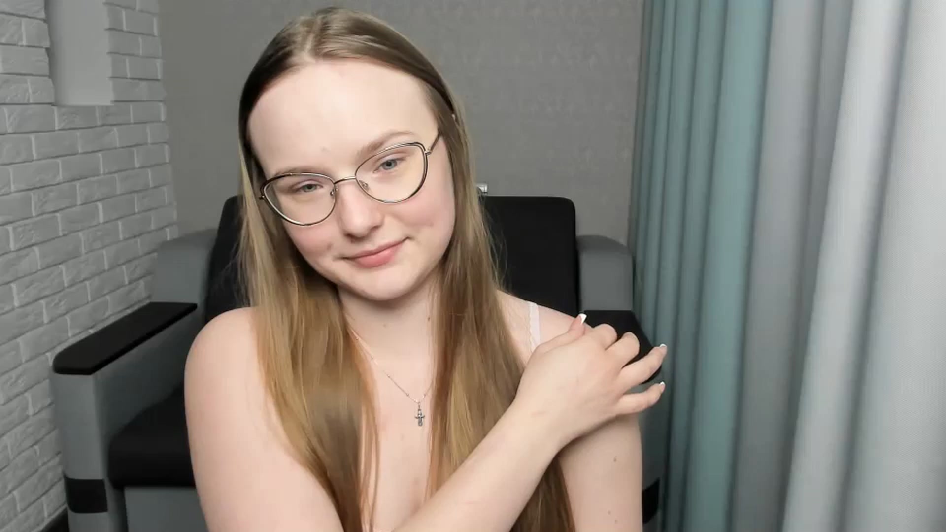 Gallery image thumbnail from Shy_Melany's myfreecams stream on, 02/28/2025, 17:50 image 13 of 20