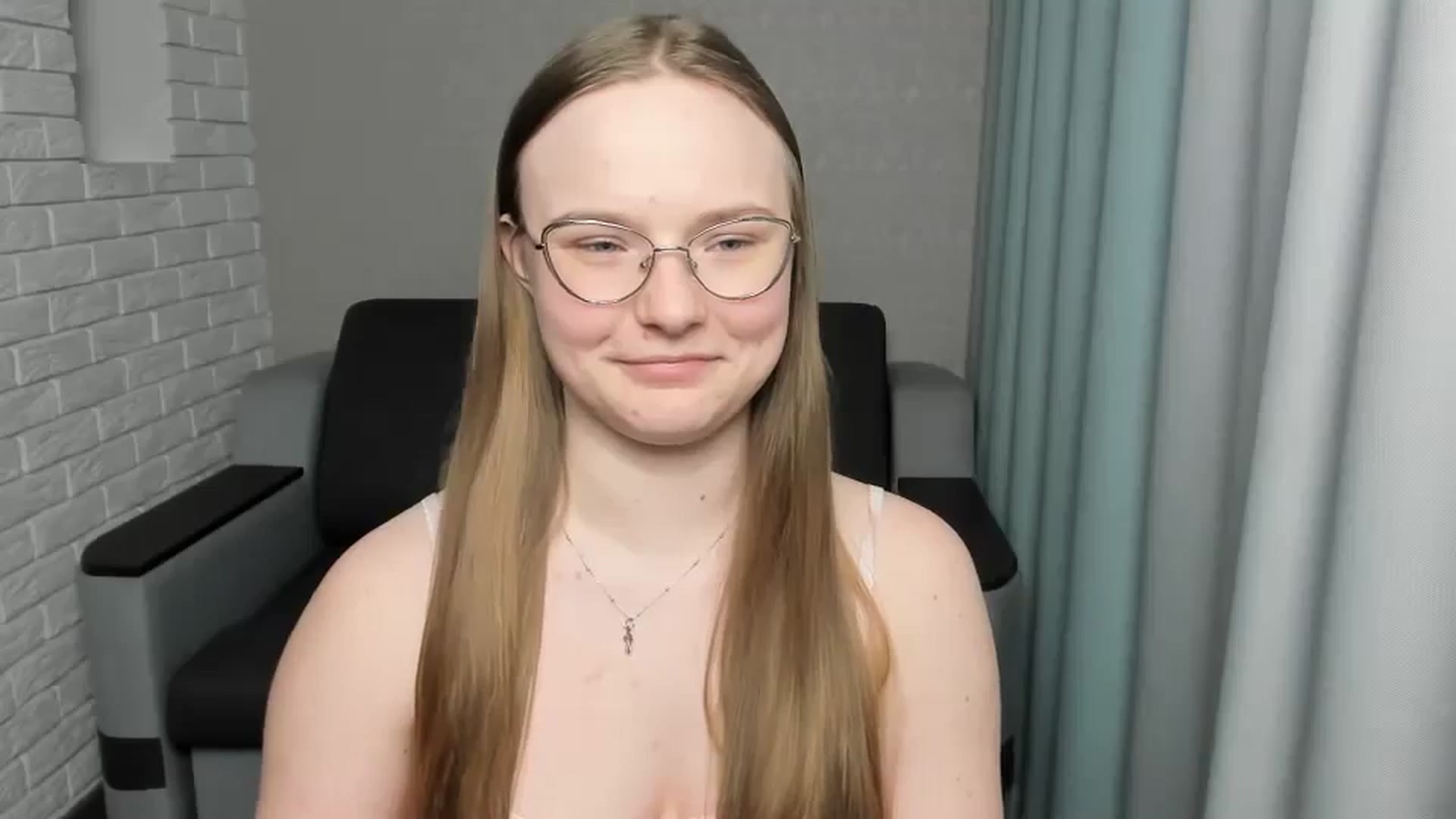 Gallery image thumbnail from Shy_Melany's myfreecams stream on, 02/28/2025, 17:50 image 16 of 20