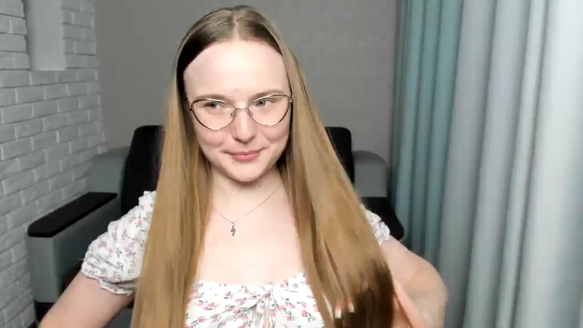 Gallery image thumbnail from Shy_Melany's myfreecams stream on, 03/05/2025, 23:49 image 19 of 20