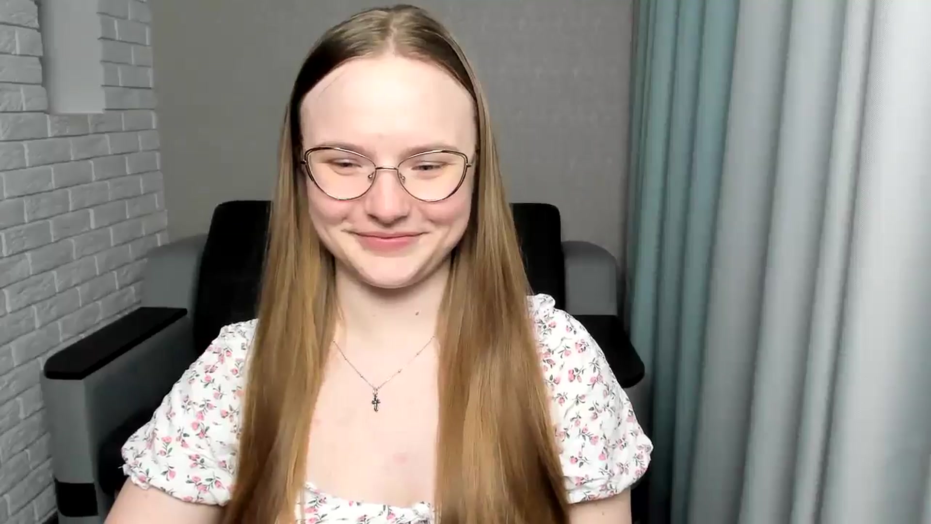 Gallery image thumbnail from Shy_Melany's myfreecams stream on, 03/05/2025, 23:49 image 12 of 20