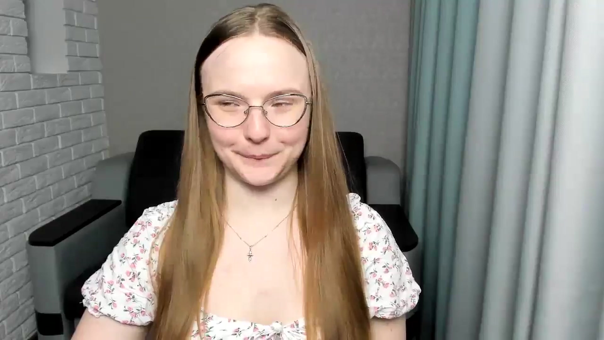 Gallery image thumbnail from Shy_Melany's myfreecams stream on, 03/05/2025, 23:49 image 14 of 20