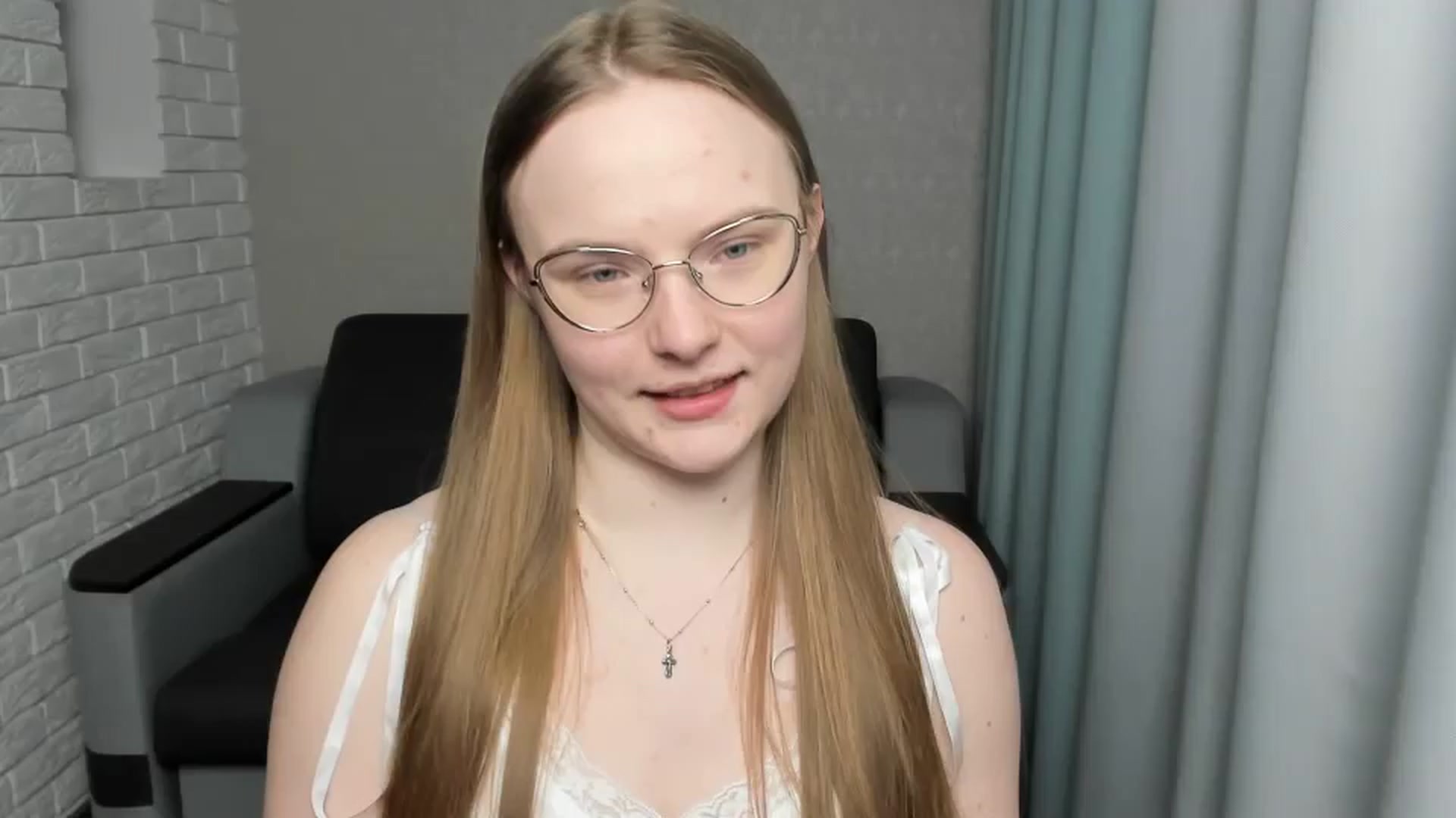 Gallery image thumbnail from Shy_Melany's myfreecams stream on, 03/08/2025, 24:31 image 1 of 20