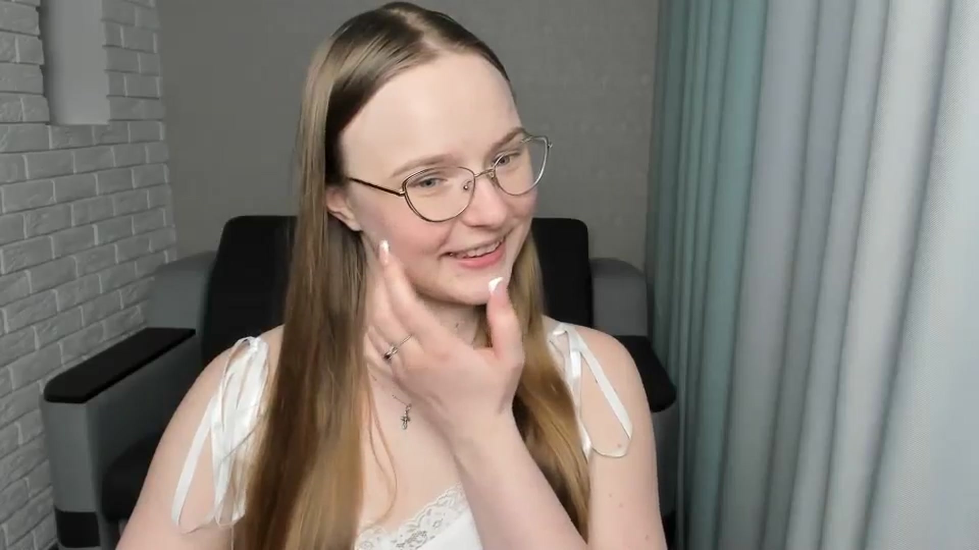 Gallery image thumbnail from Shy_Melany's myfreecams stream on, 03/11/2025, 16:05 image 15 of 20