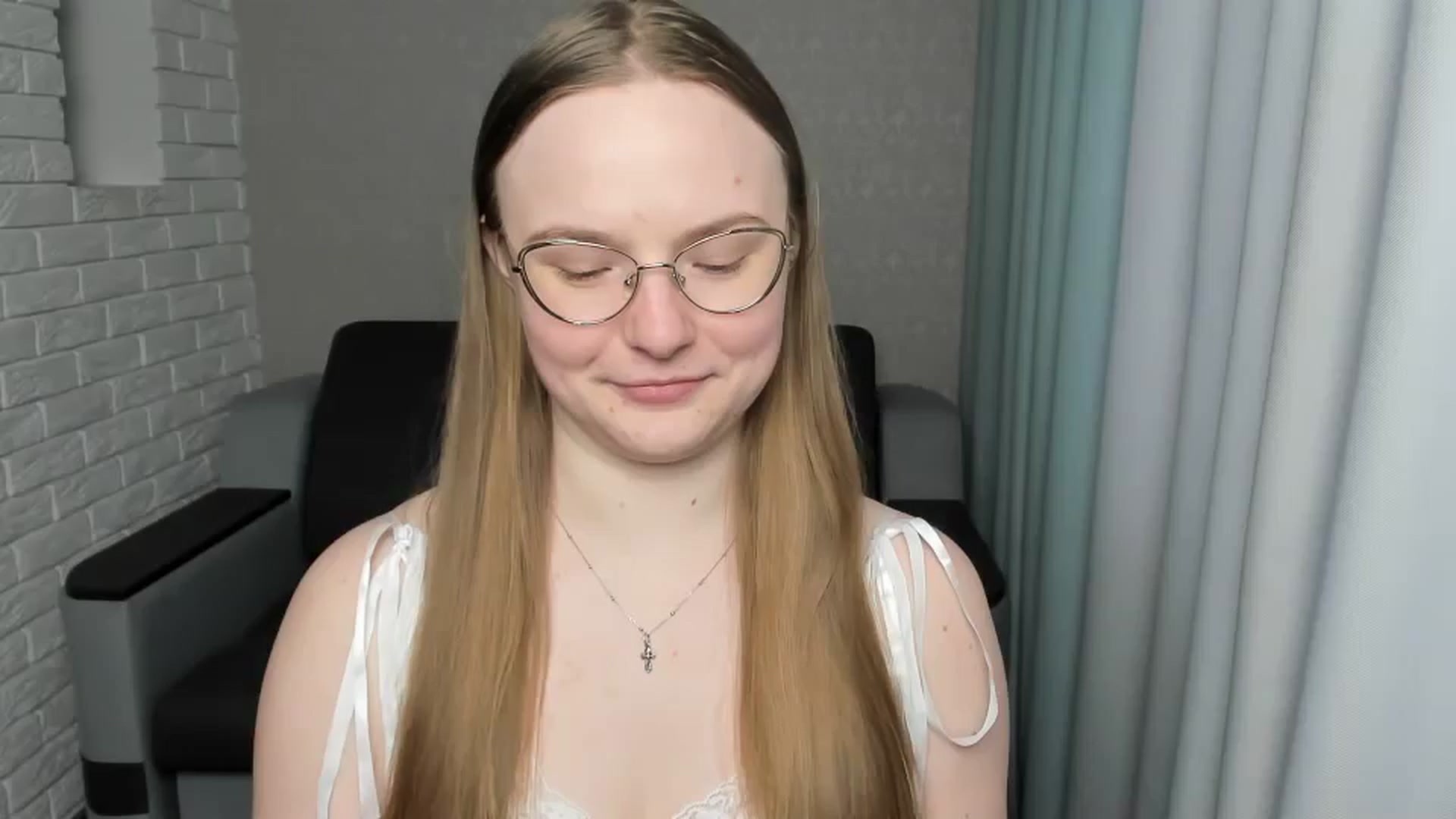 Gallery image thumbnail from Shy_Melany's myfreecams stream on, 03/11/2025, 16:05 image 1 of 20