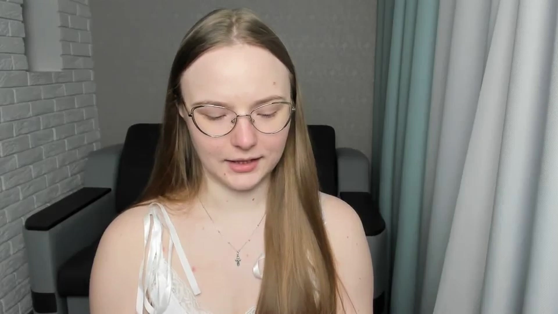 Gallery image thumbnail from Shy_Melany's myfreecams stream on, 03/13/2025, 14:06 image 8 of 20