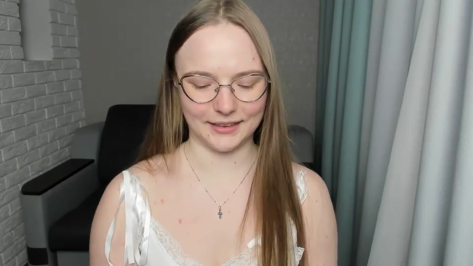 Gallery image thumbnail from Shy_Melany's myfreecams stream on, 03/13/2025, 14:06 image 19 of 20