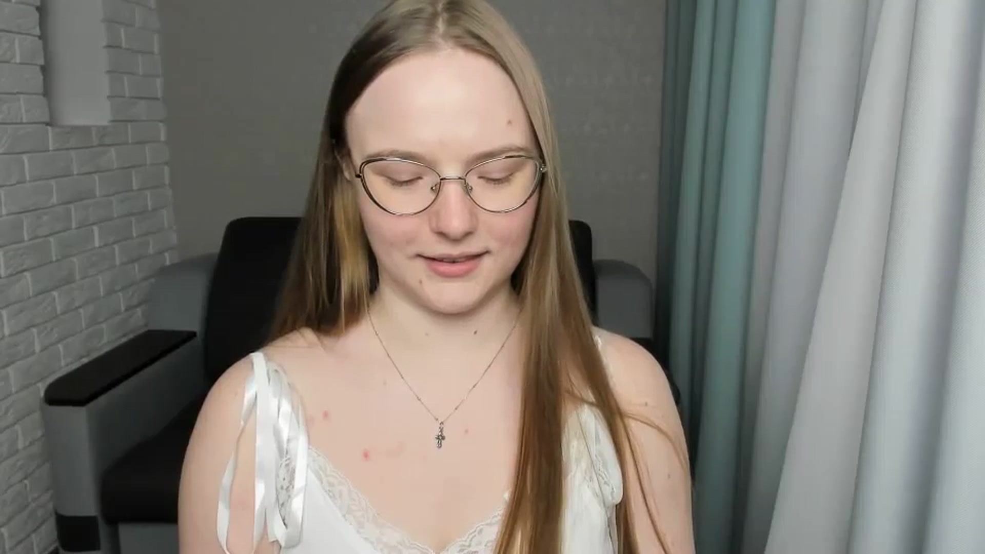 Gallery image thumbnail from Shy_Melany's myfreecams stream on, 03/13/2025, 14:06 image 17 of 20