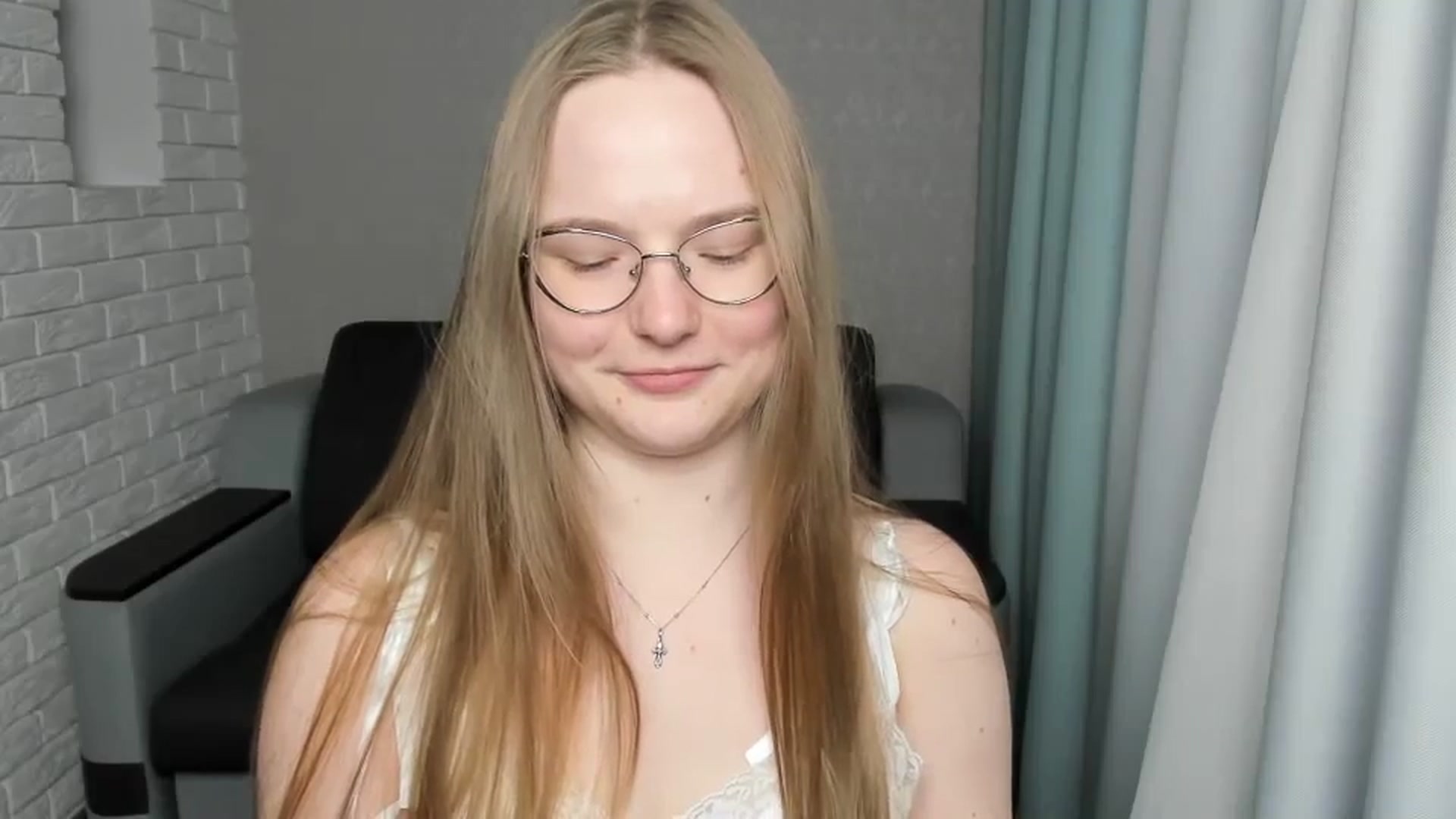Gallery image thumbnail from Shy_Melany's myfreecams stream on, 03/13/2025, 14:06 image 20 of 20