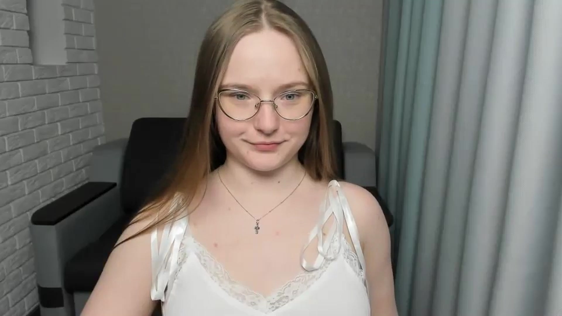Gallery image thumbnail from Shy_Melany's myfreecams stream on, 03/14/2025, 03:34 image 6 of 20
