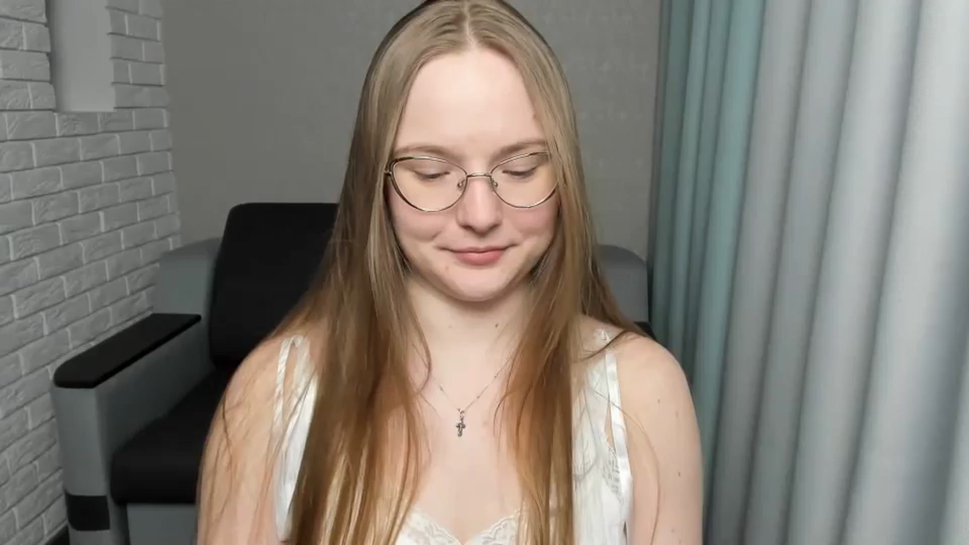 Gallery image thumbnail from Shy_Melany's myfreecams stream on, 03/14/2025, 03:34 image 13 of 20