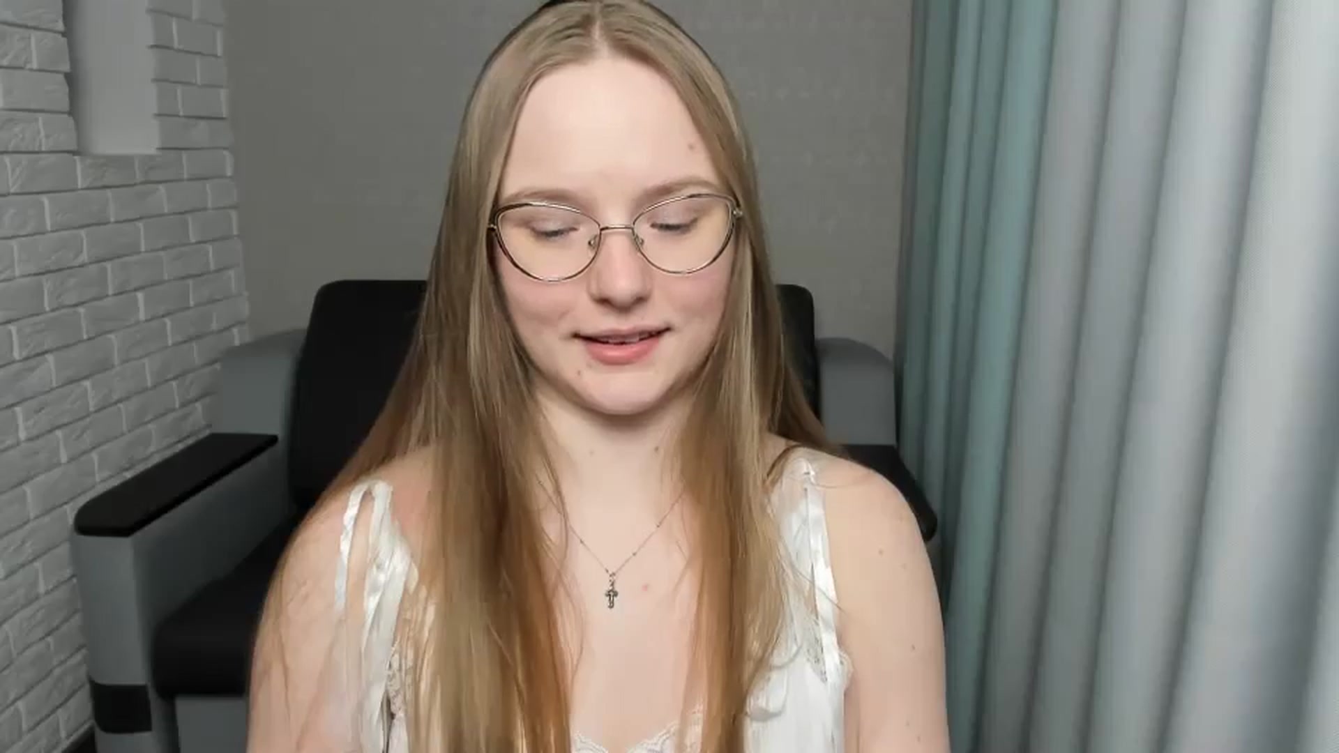 Gallery image thumbnail from Shy_Melany's myfreecams stream on, 03/14/2025, 03:34 image 14 of 20
