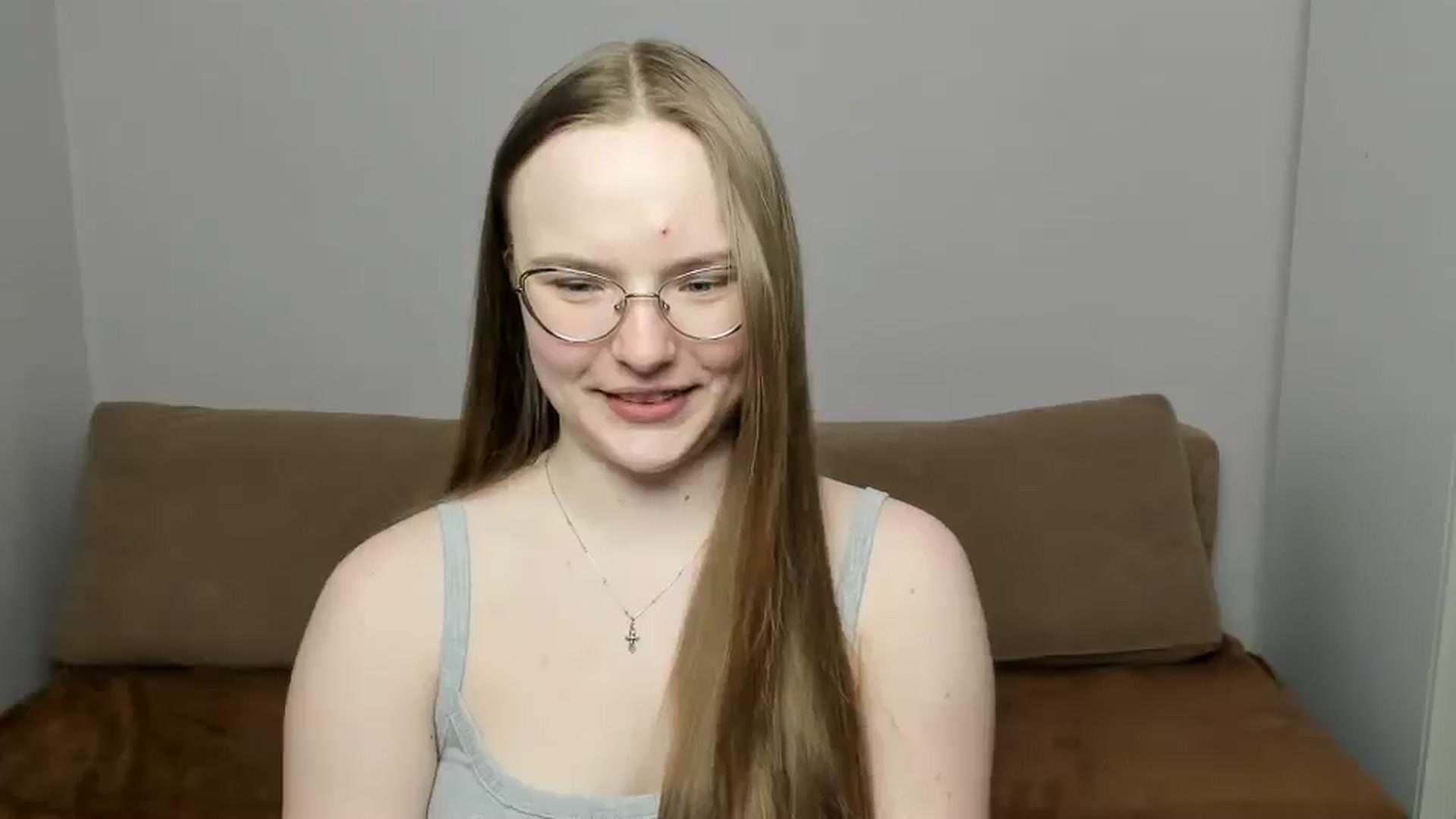 Gallery image thumbnail from Shy_Melany's myfreecams stream on, 03/26/2025, 17:22 image 4 of 20