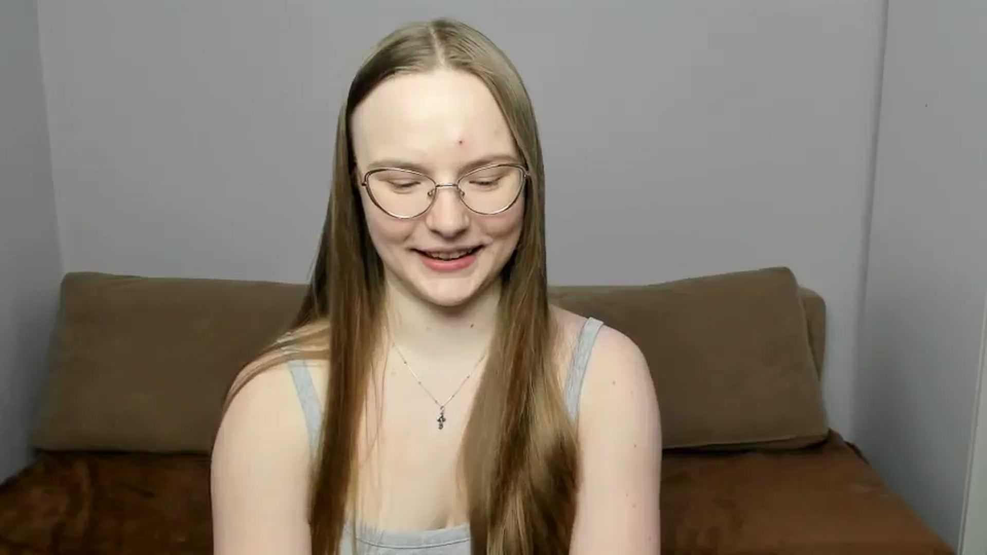 Gallery image thumbnail from Shy_Melany's myfreecams stream on, 03/26/2025, 17:22 image 15 of 20